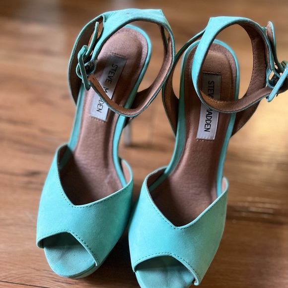 Steve Madden Mint Platform Heel - Picture 1 of 5